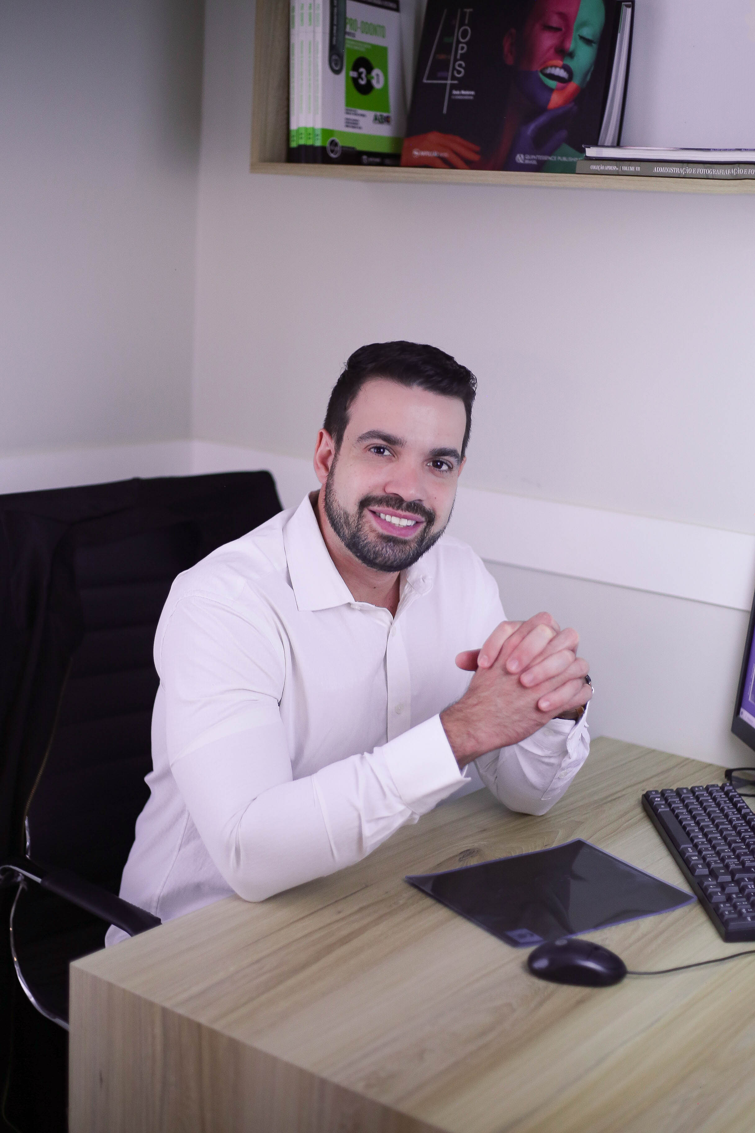 Dr. Bruno Rocha